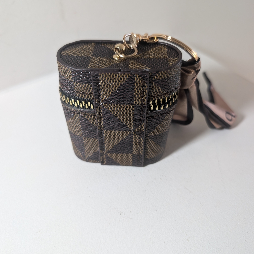 New! Geometric Patterned Bag Charm Or Keychain Pouch - Picture 3 of 4